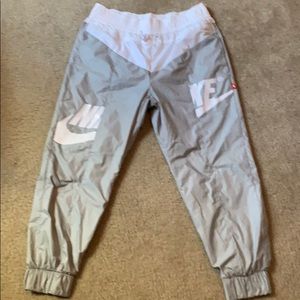 Nike windbreaker pants
